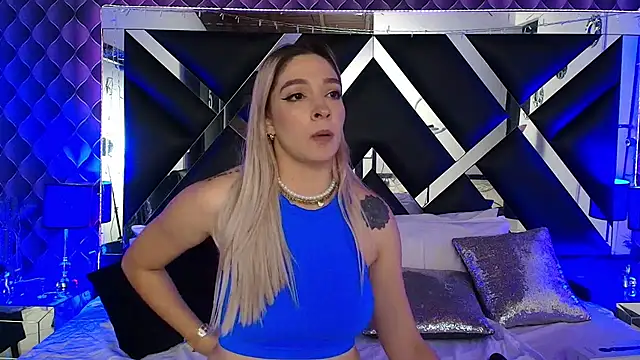 victoriaa_lee_ webcam