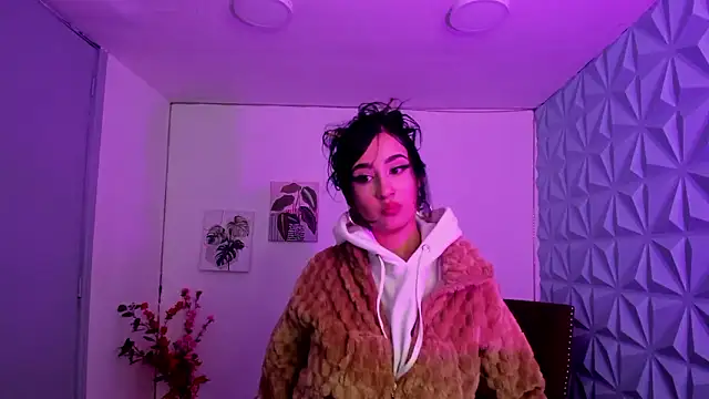 layla_cg - Layla_cg's free webcam - UK Sex Cams