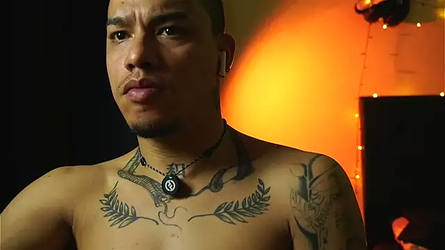 AlphaMasterXxx webcam