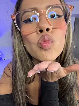 EMILIIA_RICHTER__ webcam