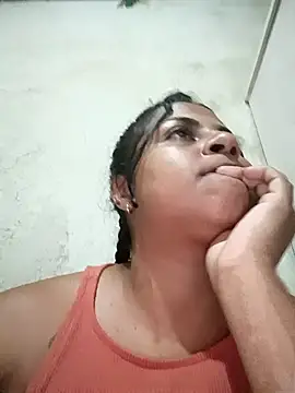 Giselabrunette25 webcam