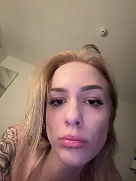 littlebunnyblondie webcam