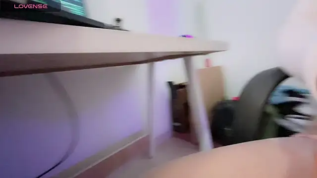 regina_mills_milk webcam