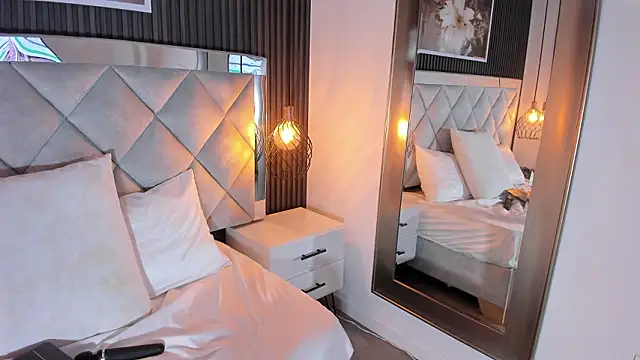 Real_virgin_Pussy webcam