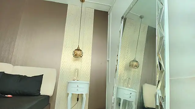 Tiifany_Baker webcam