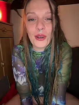 MenaDreadfull webcam