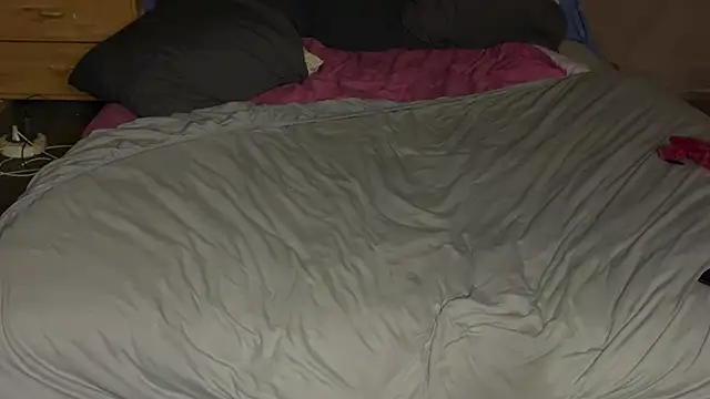 Camille_Martin webcam