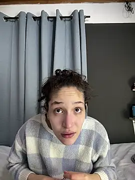 Webcam Model (TeensNews18)  is live.Free join now!