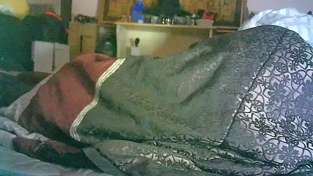 ON3YOULLN3VER_FIR3 webcam