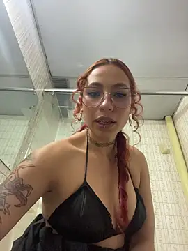 PrettyChloe_ webcam
