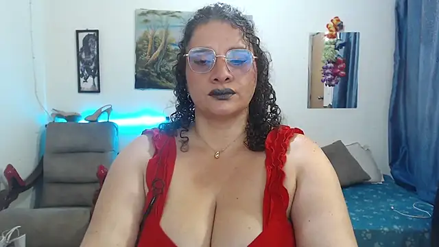 Aleja_Gonzales webcam