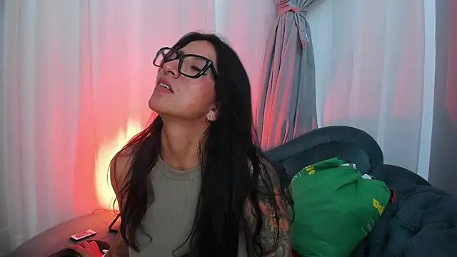 kira_moon__ - Kira_moon__'s free webcam - UK Sex Cams