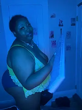 Chocolatebunnyxx96 webcam