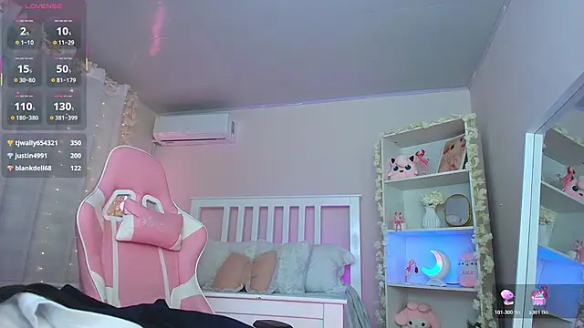 ely_cherry18 (F young) - blowjob + saliva