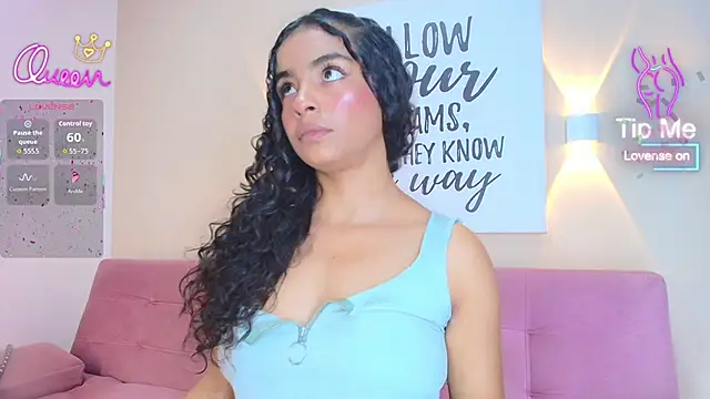 SunnyGilmoree webcam