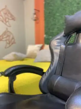 Webcam Model (PaulaSweetFire_)  is live.Free join now!