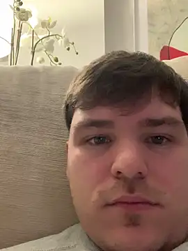 sergi69ck (M young) - 🍆🍆✊🏻