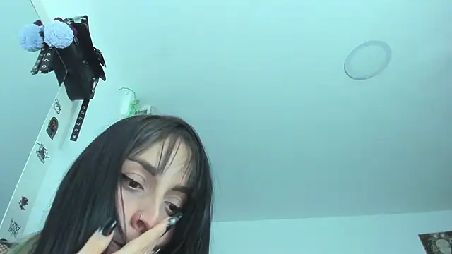 KARINNA__RAVEN webcam