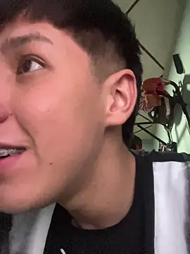 stiven_017 (M young) - masturbation in ticket show