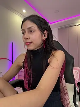 missbecka_ (F young) - soft spank boobies