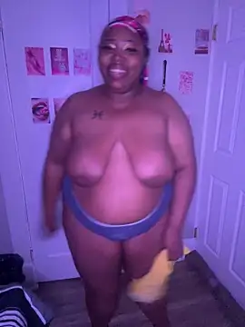 Chocolatebunnyxx96 webcam