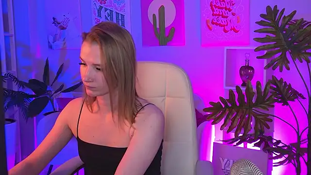 Megan_Rodgers webcam