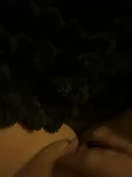 busty-brielle - Busty-Brielle's free webcam - UK Sex Cams