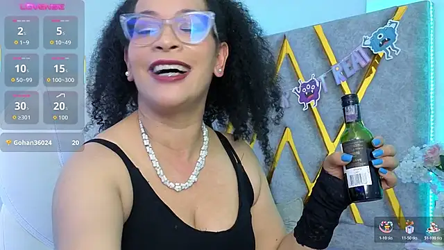 Cintiia_Holmes webcam