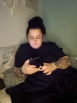 Saucy-Serenity webcam