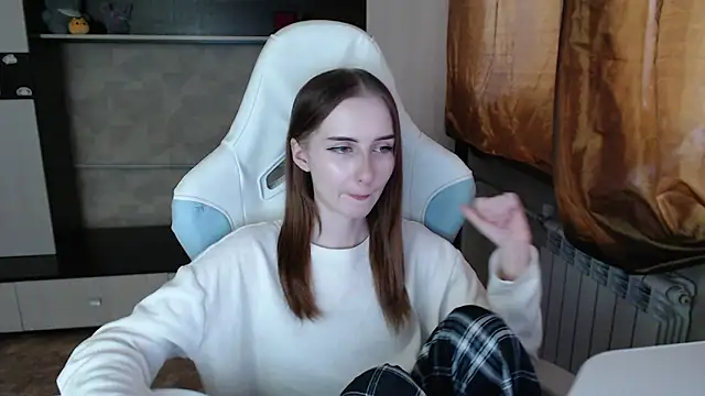 Cutti_Crystal webcam