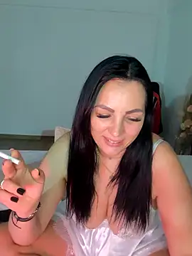 reiyarey - ReiyaRey's free webcam - UK Sex Cams