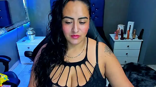 nikolpervertunlimit - NikolPervertUnlimit's free webcam