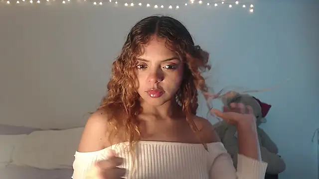 valientegirl_ (F young) - hey talii i wan see u suck..