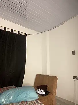 Kriss_Edwards webcam