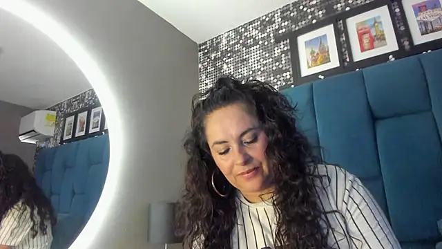 hanny_milf - Hanny_milf's free webcam - UK Sex Cams