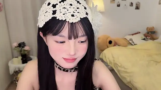 Momo-xx webcam