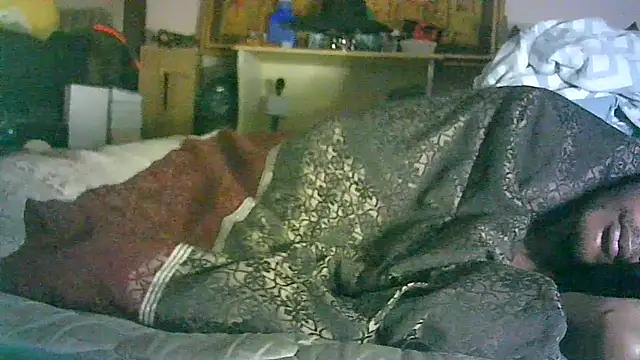 ON3YOULLN3VER_FIR3 webcam