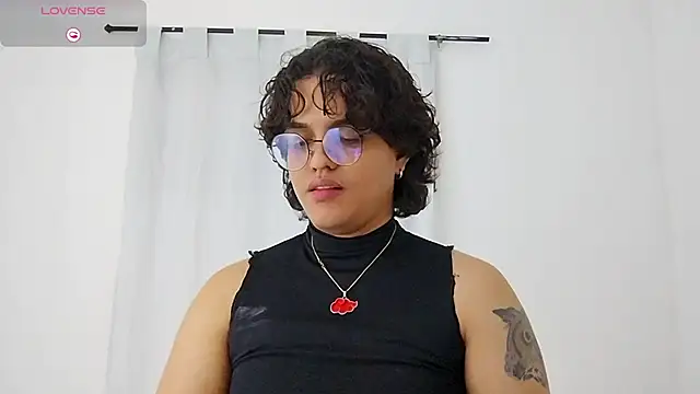 Diane_blossom webcam