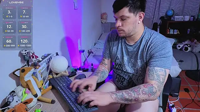 ryden_01 Live Webcam on Stripchat