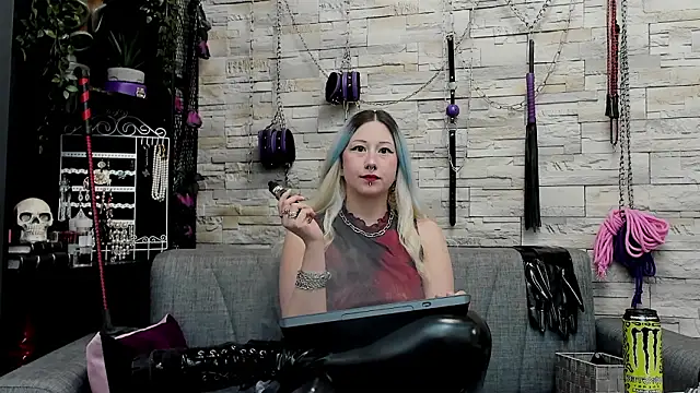 CruelMistress webcam