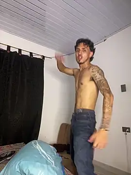 Kriss_Edwards webcam