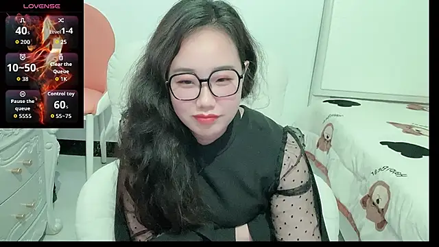 Zhenzhen-Love webcam