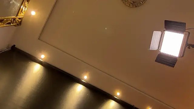 dantecoppolaa_ (M twink) - lick muscles