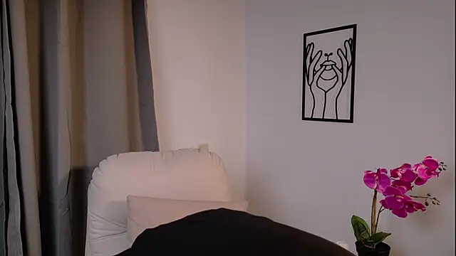 VictoriaNova_ webcam