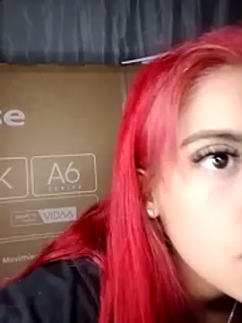 mia_hottie2210 webcam