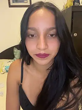 Webcam Model (Eve_Ritz)  is live.Free join now!