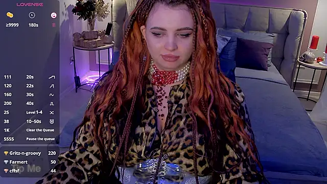 Miss_Maya_Mils webcam