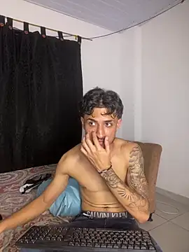 Kriss_Edwards webcam