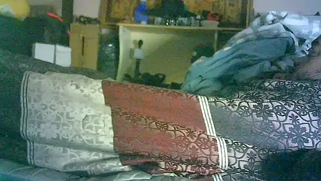 ON3YOULLN3VER_FIR3 webcam