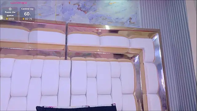 kinkyhousewifee webcam